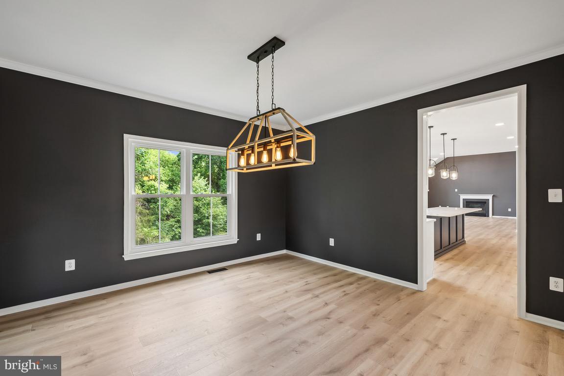 21440 Estate Pl