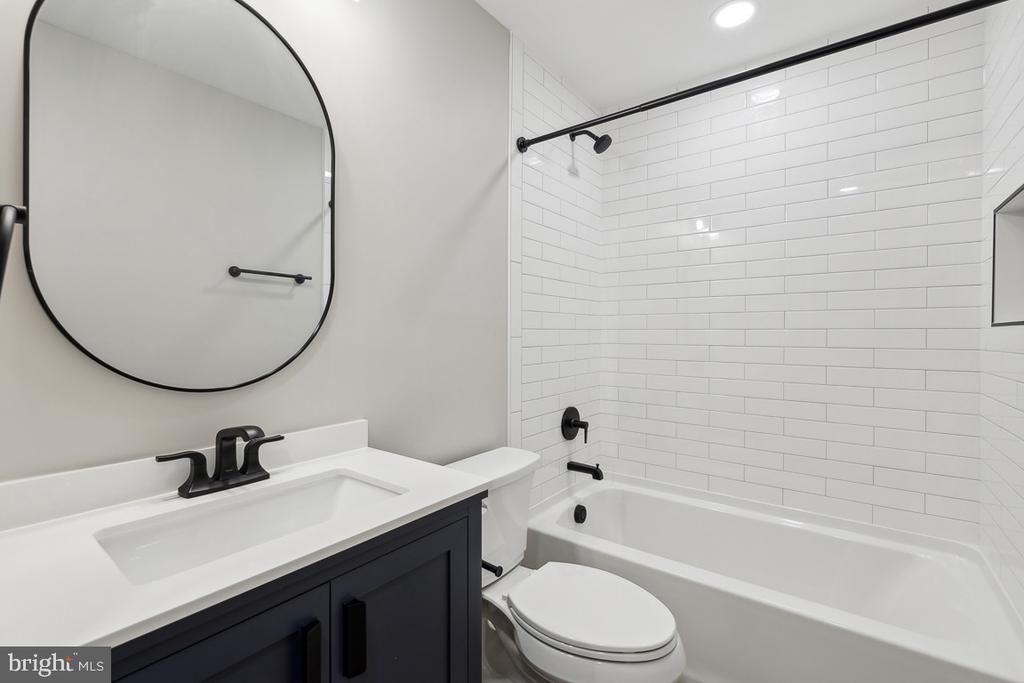 21440 Estate Pl