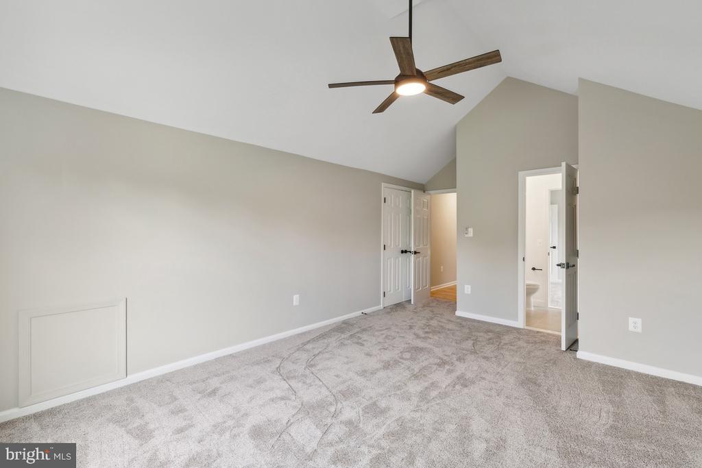 21440 Estate Pl