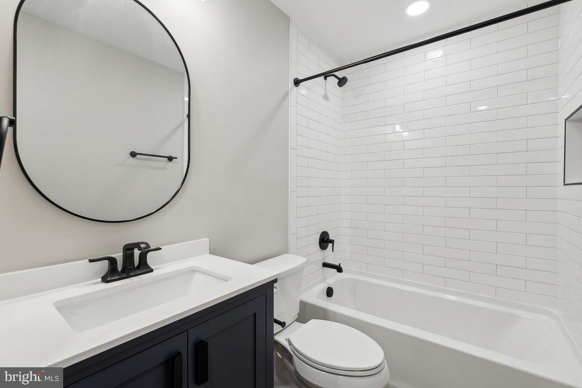 21440 Estate Pl
