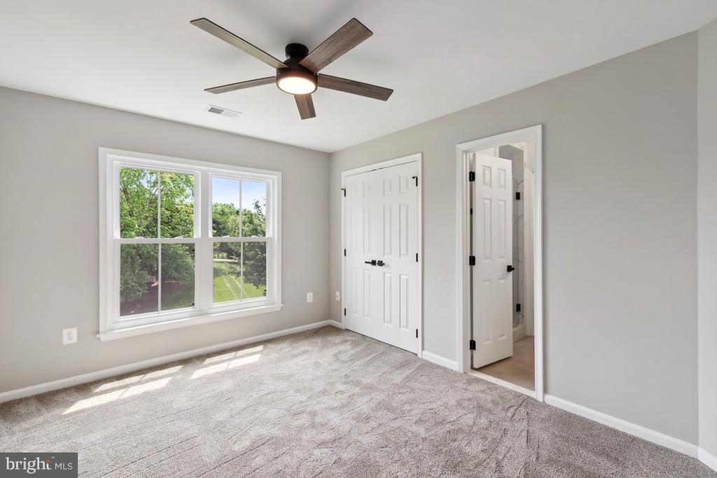 21440 Estate Pl
