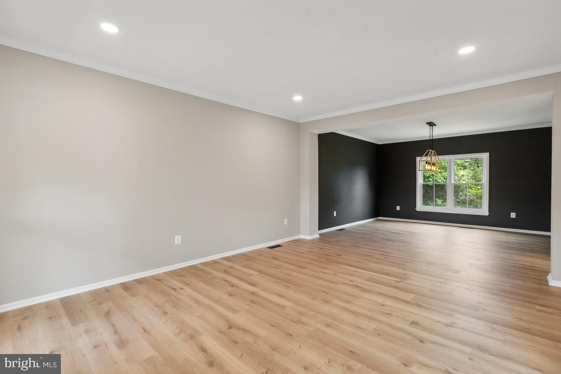 21440 Estate Pl