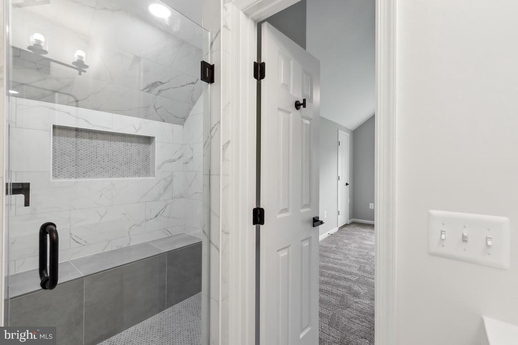 21440 Estate Pl