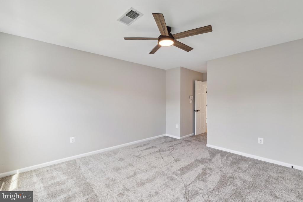 21440 Estate Pl