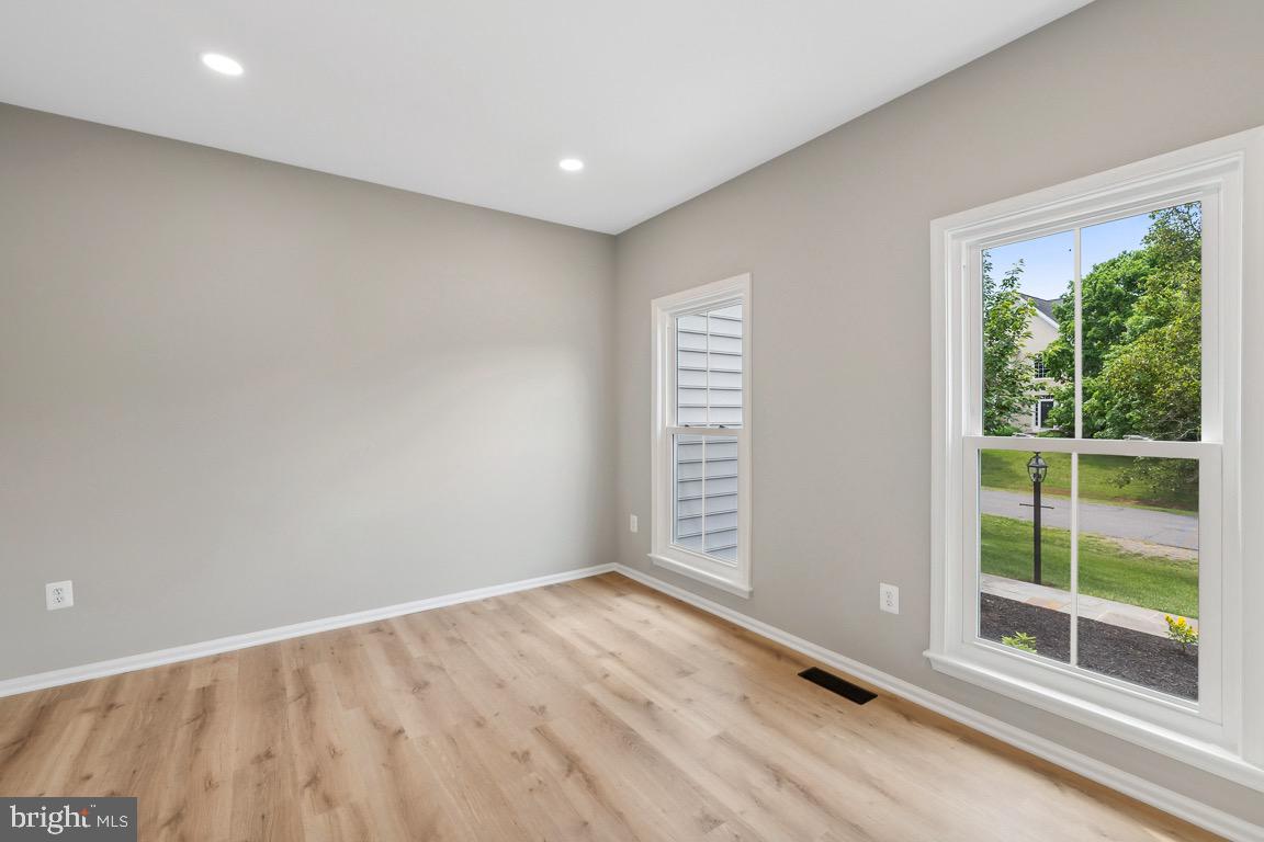 21440 Estate Pl