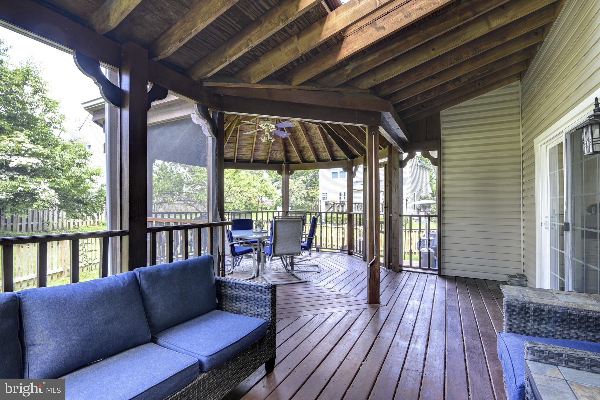 342 Foxridge Dr SW