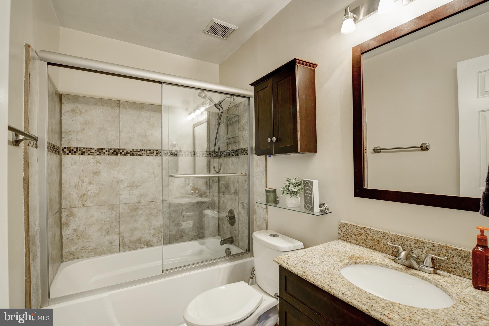 342 Foxridge Dr SW