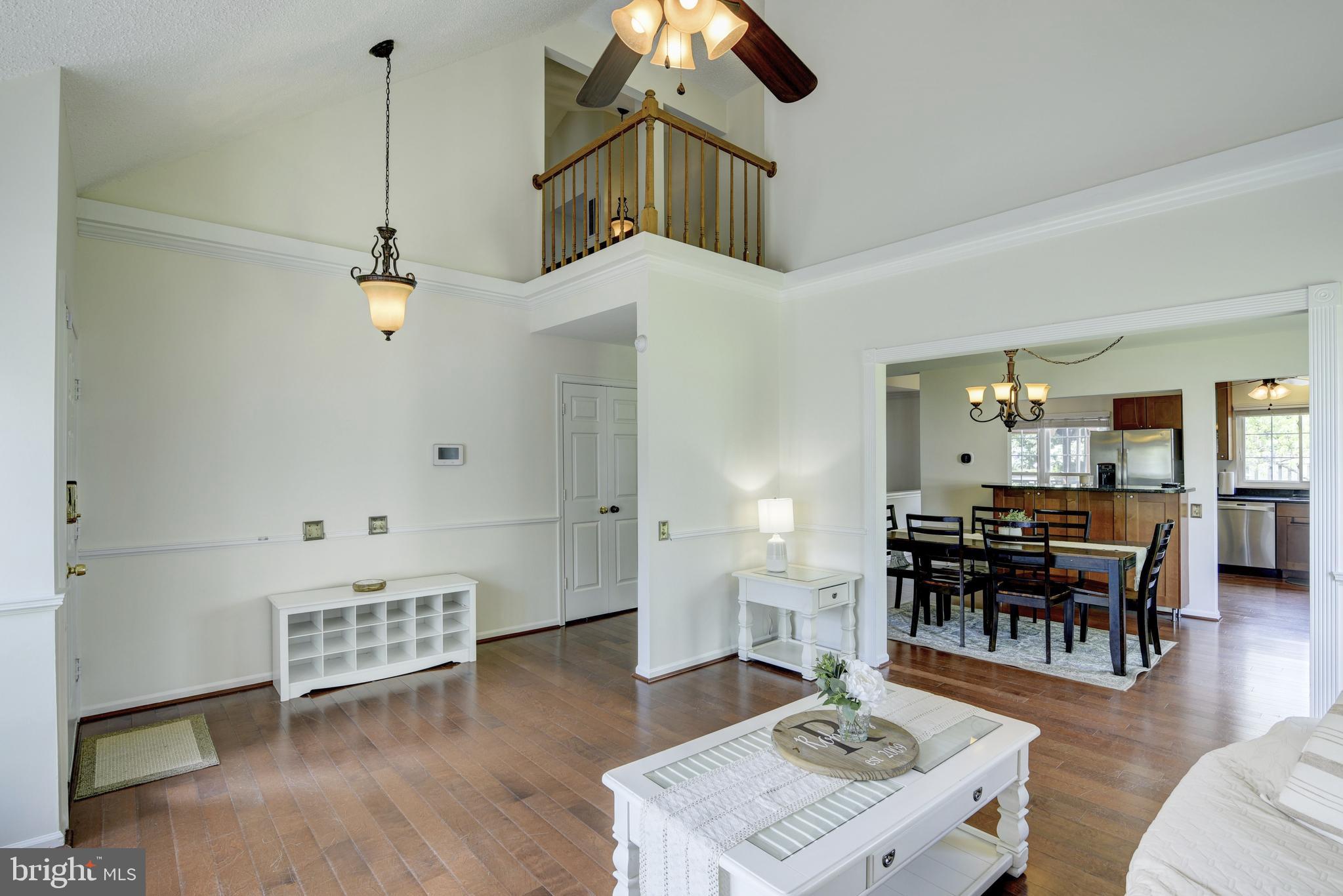 342 Foxridge Dr SW