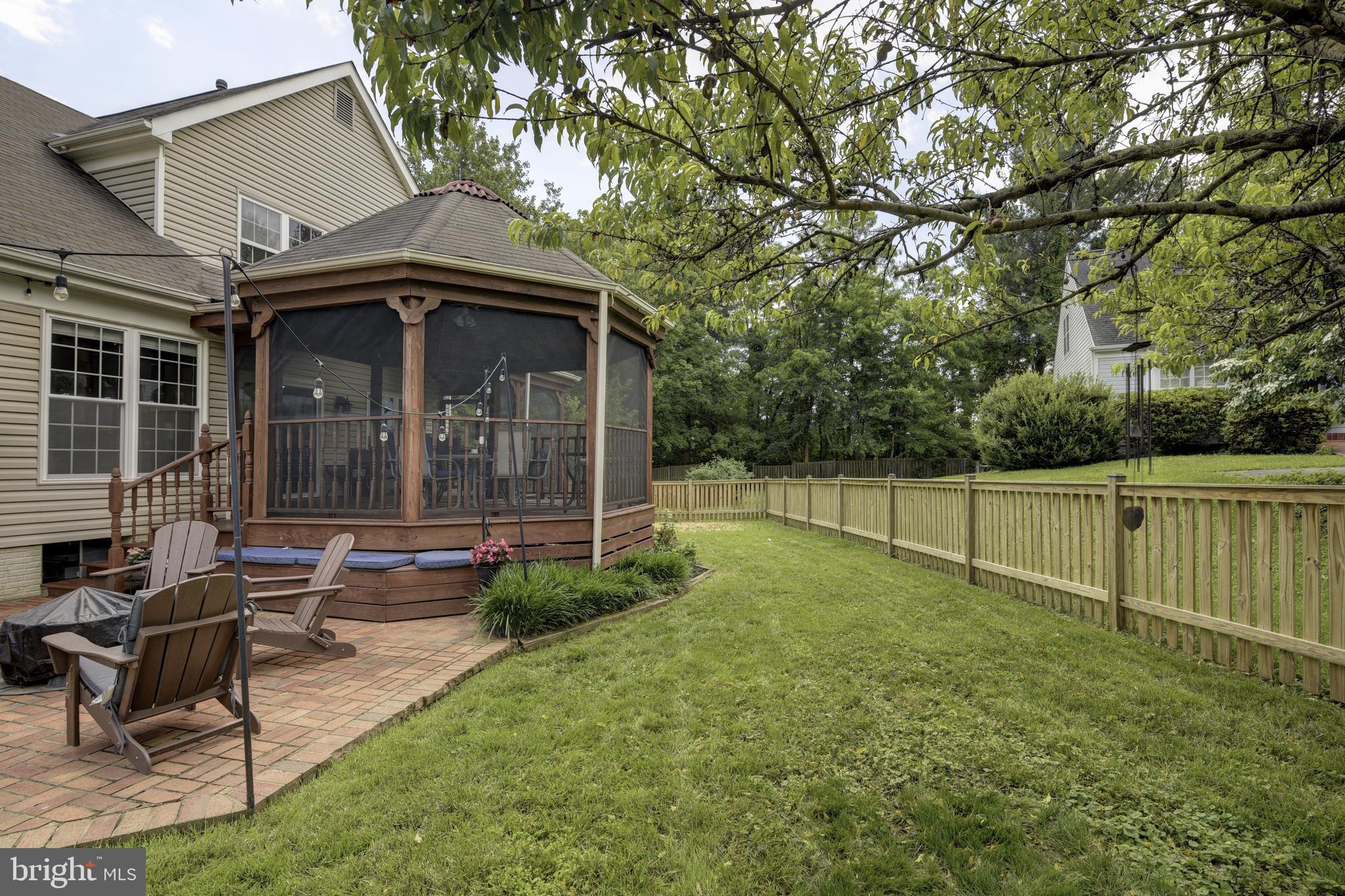 342 Foxridge Dr SW