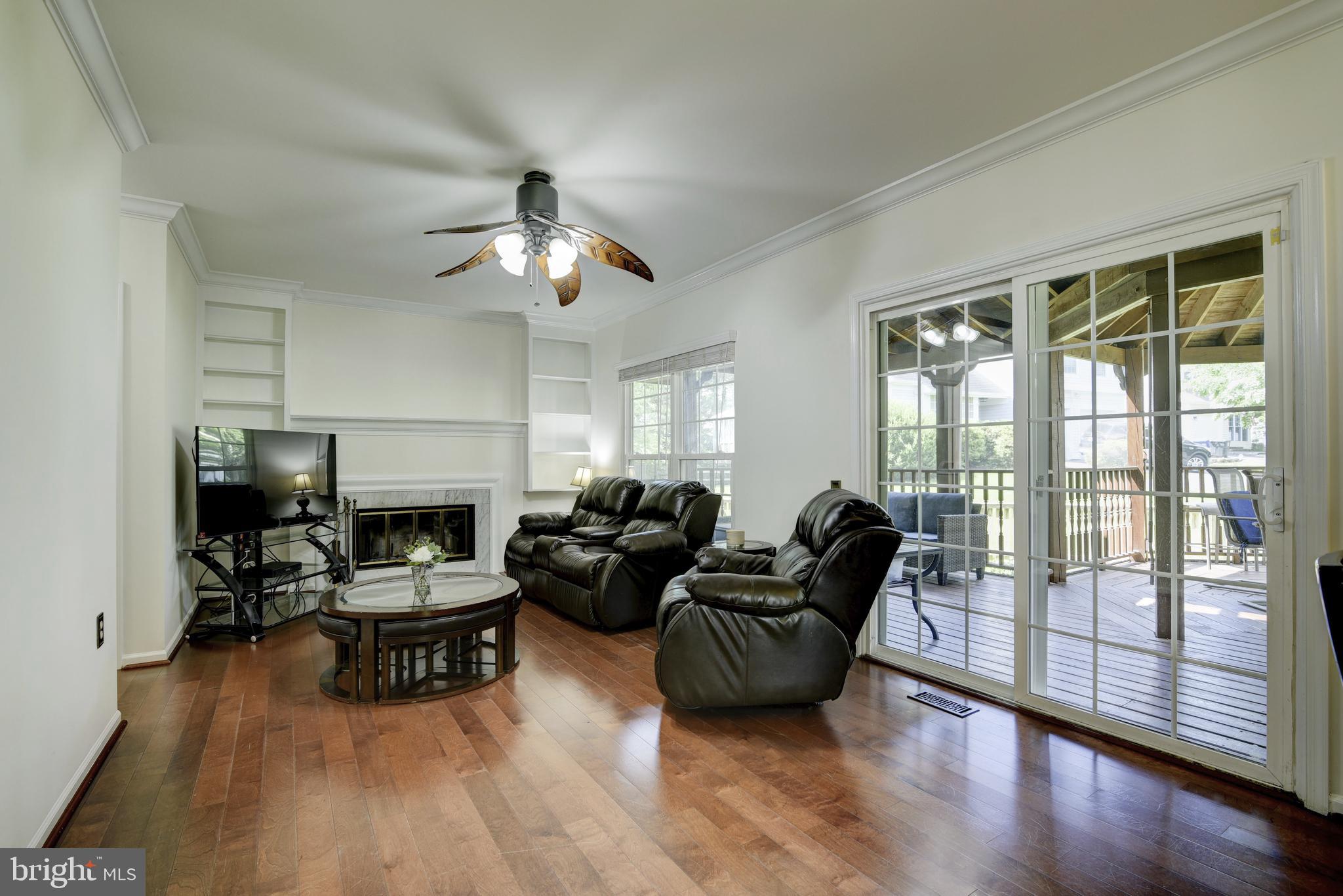 342 Foxridge Dr SW