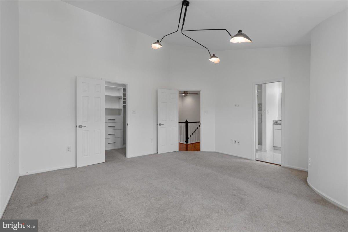 47695 Whirlpool Sq