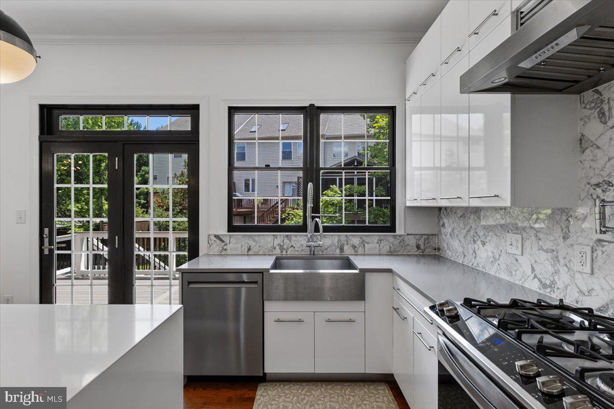 47695 Whirlpool Sq