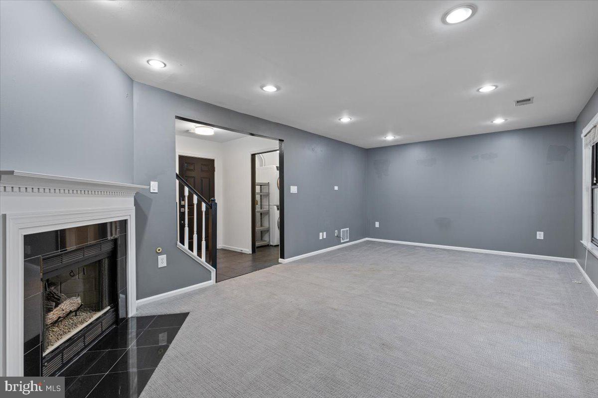 47695 Whirlpool Sq