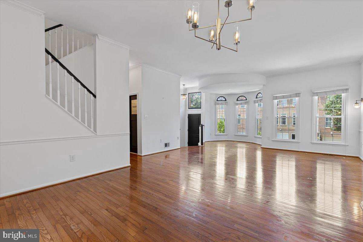 47695 Whirlpool Sq