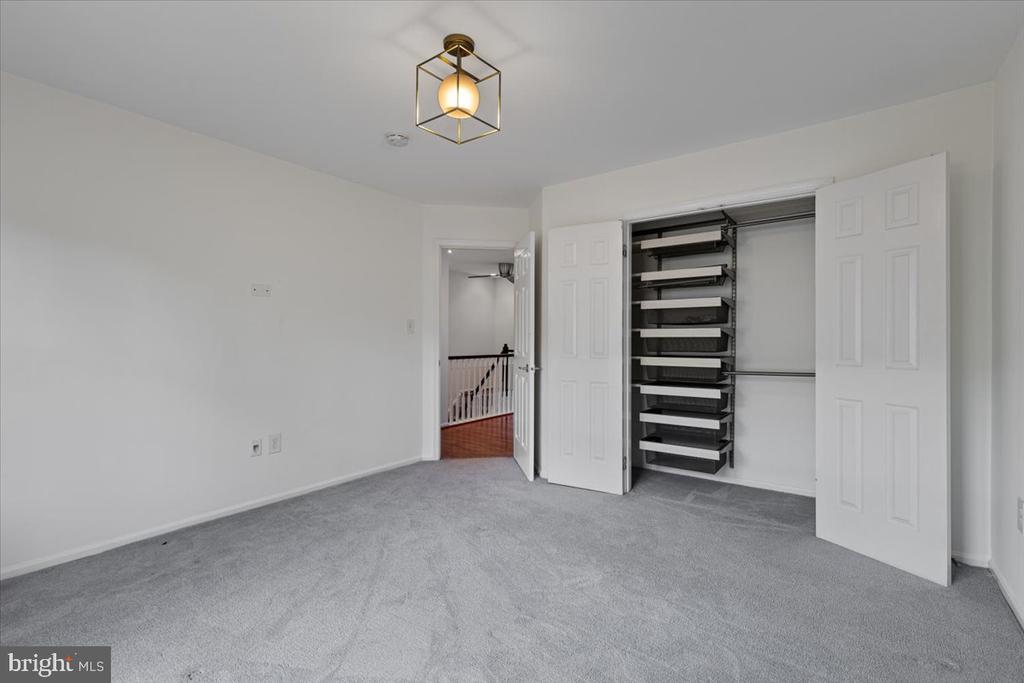 47695 Whirlpool Sq