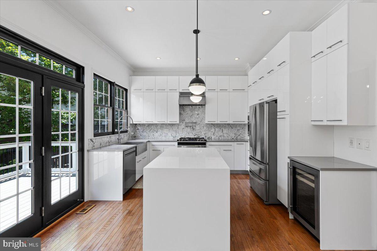 47695 Whirlpool Sq
