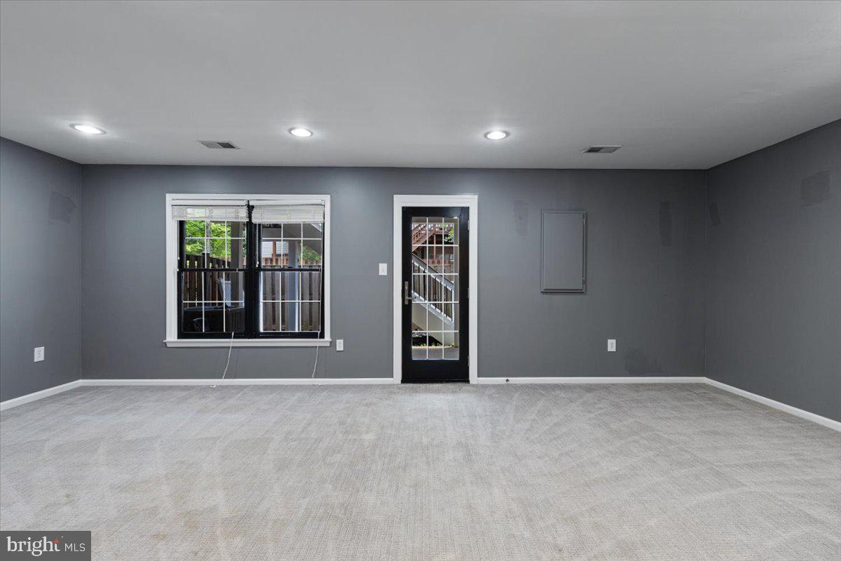 47695 Whirlpool Sq