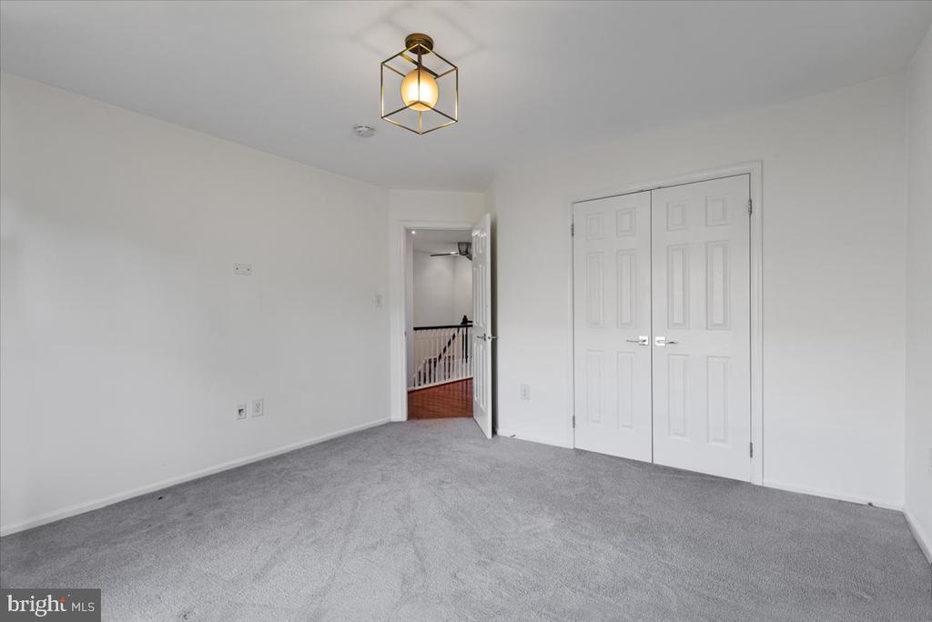 47695 Whirlpool Sq