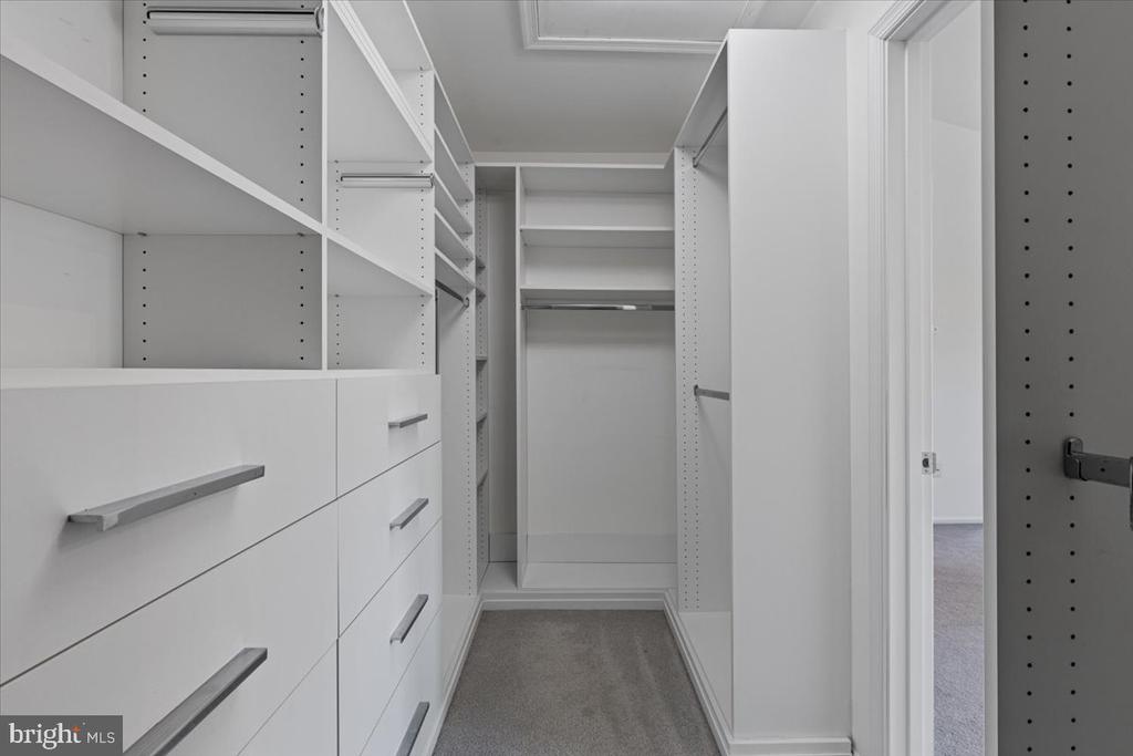 47695 Whirlpool Sq