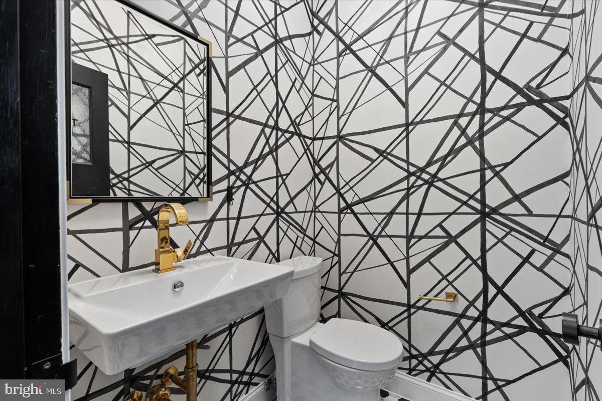 47695 Whirlpool Sq