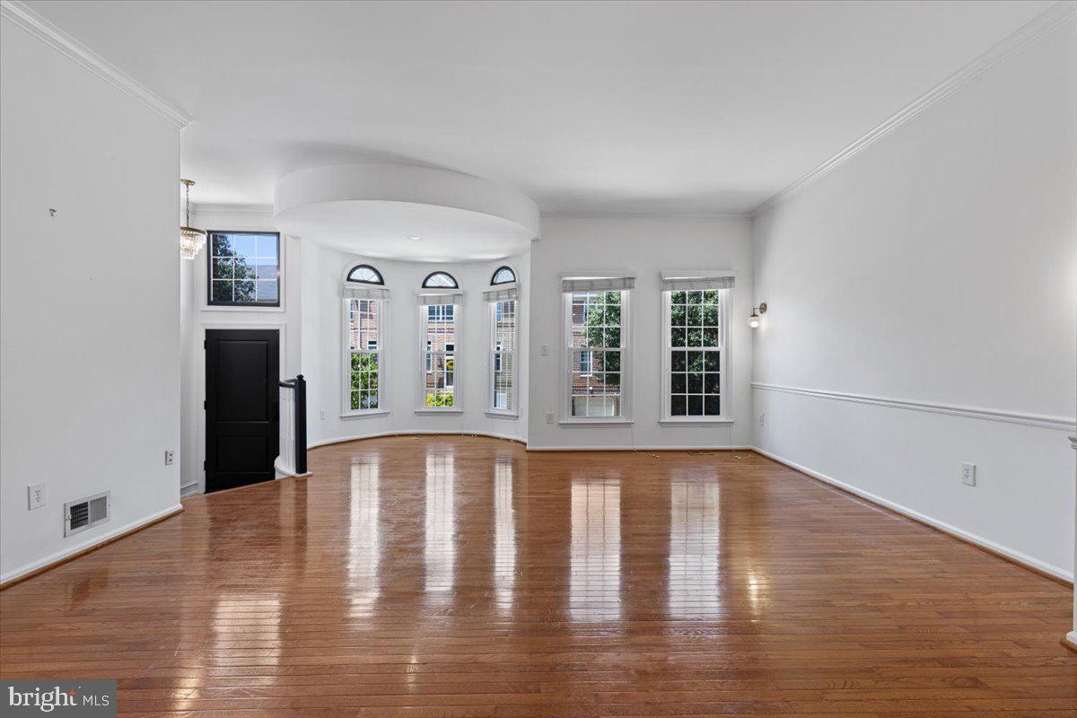 47695 Whirlpool Sq