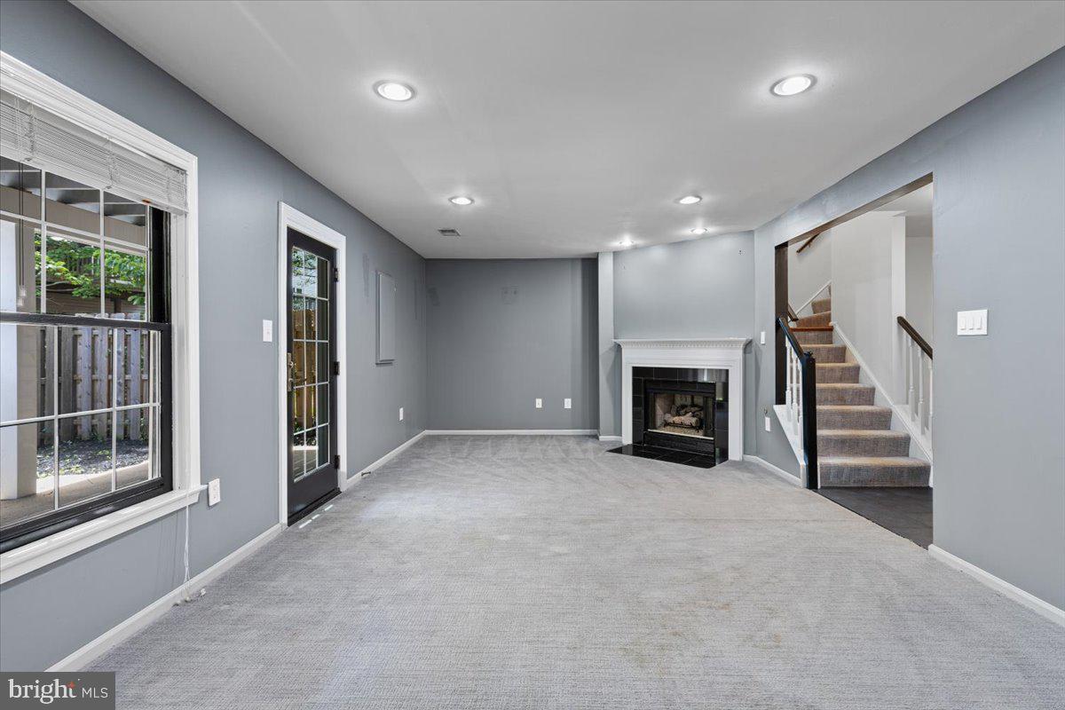 47695 Whirlpool Sq