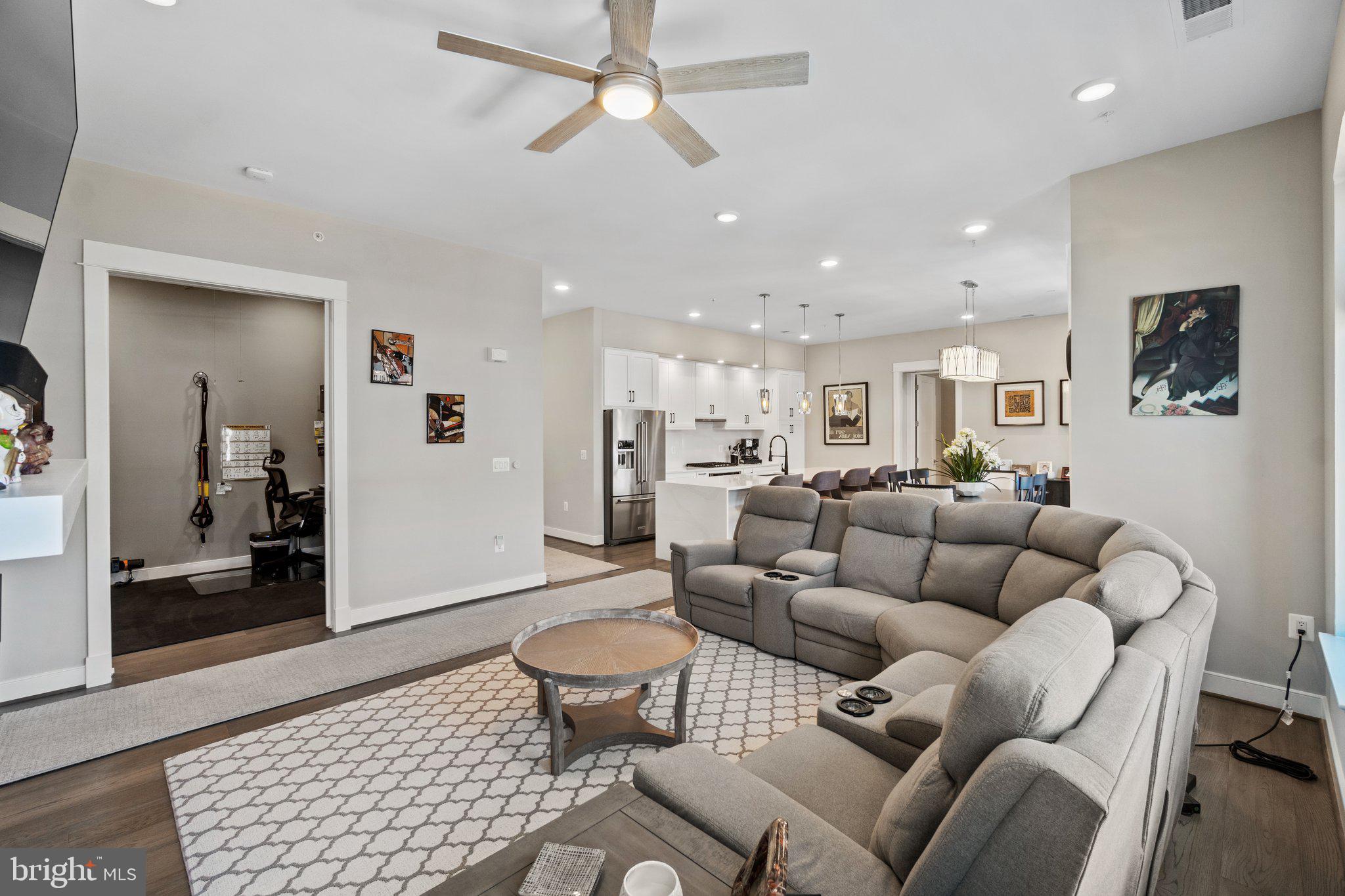 5 STATIONMASTER ST SE #400