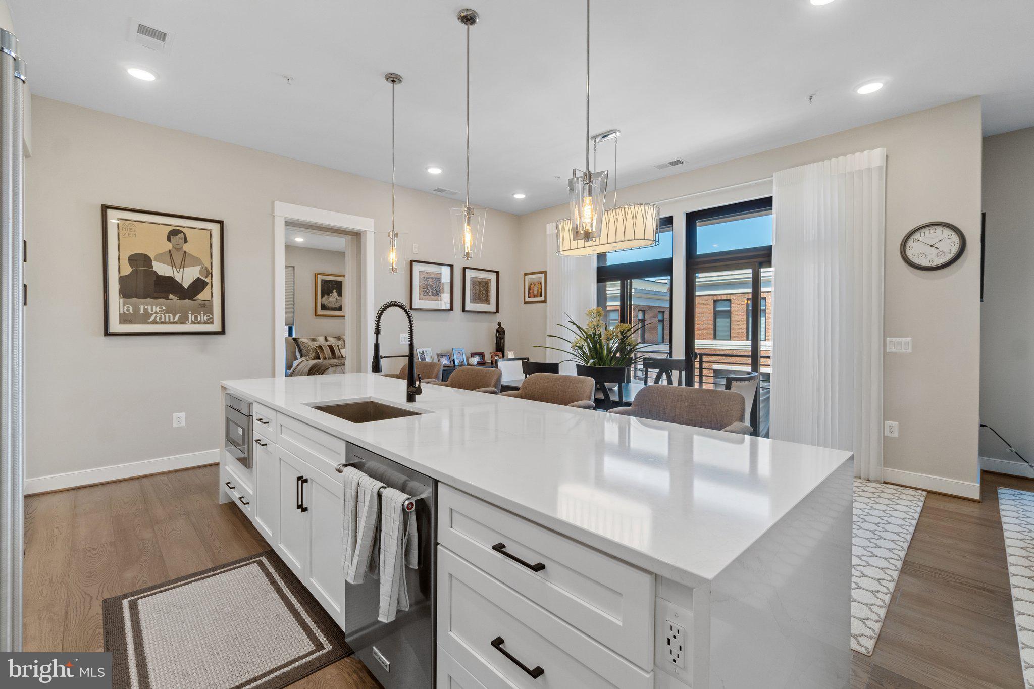 5 STATIONMASTER ST SE #400