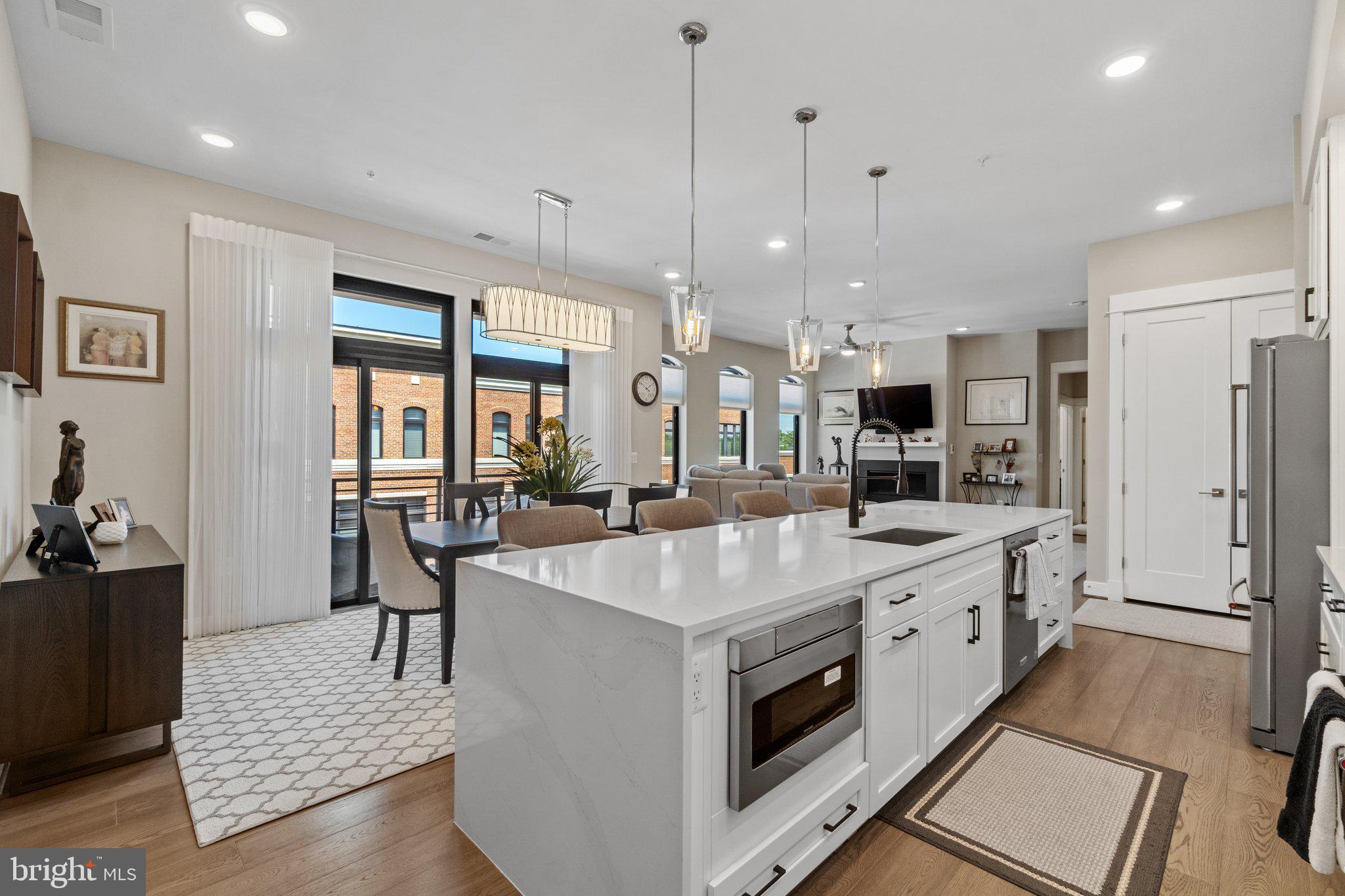 5 STATIONMASTER ST SE #400