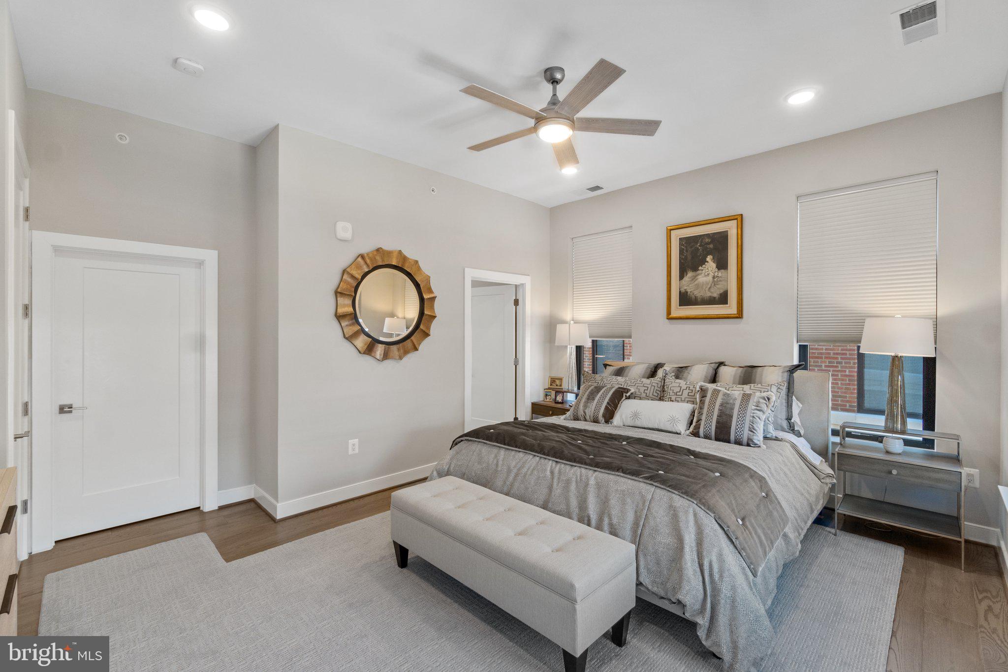 5 STATIONMASTER ST SE #400