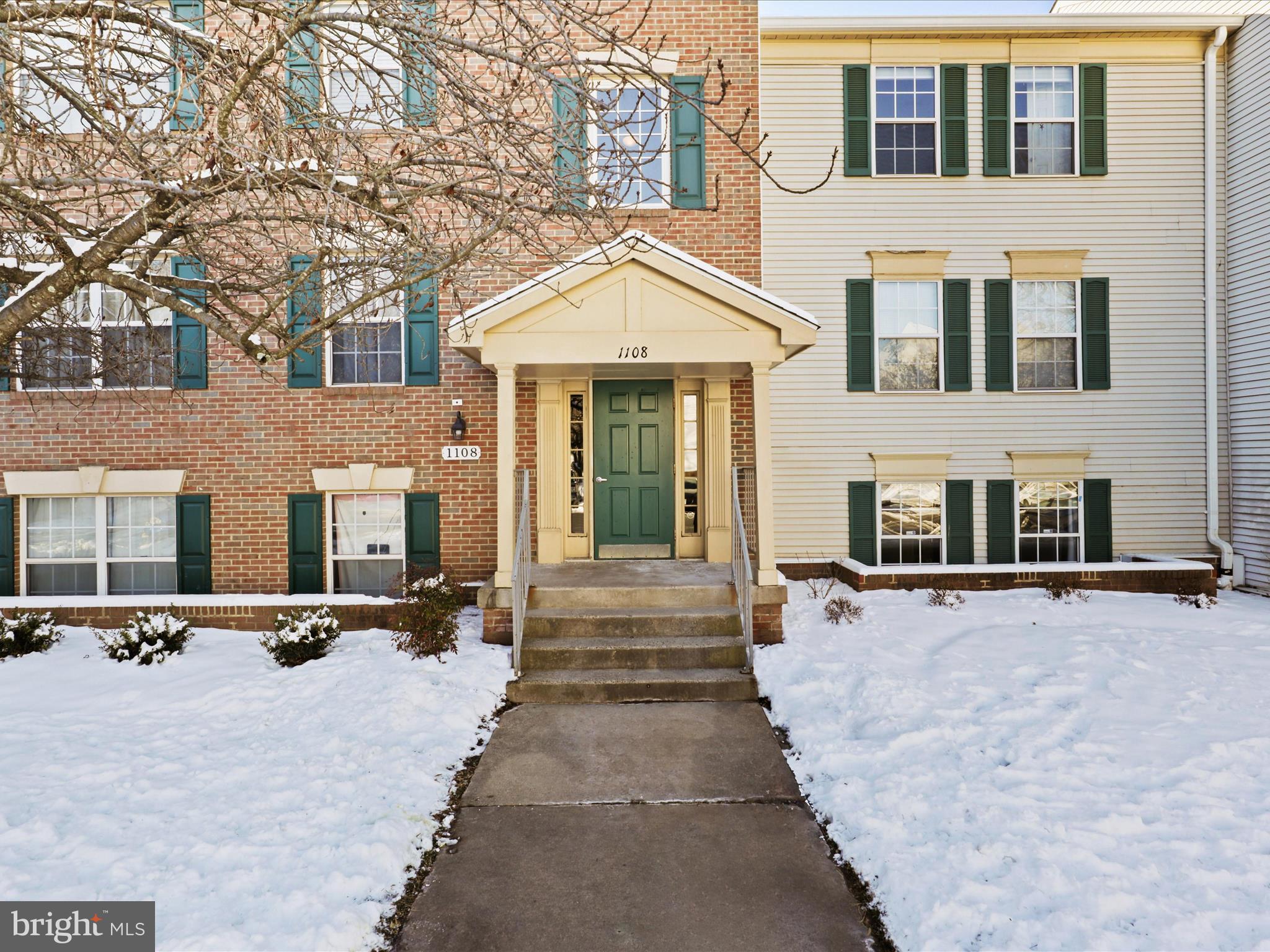 1108 HUNTMASTER TER NE #202