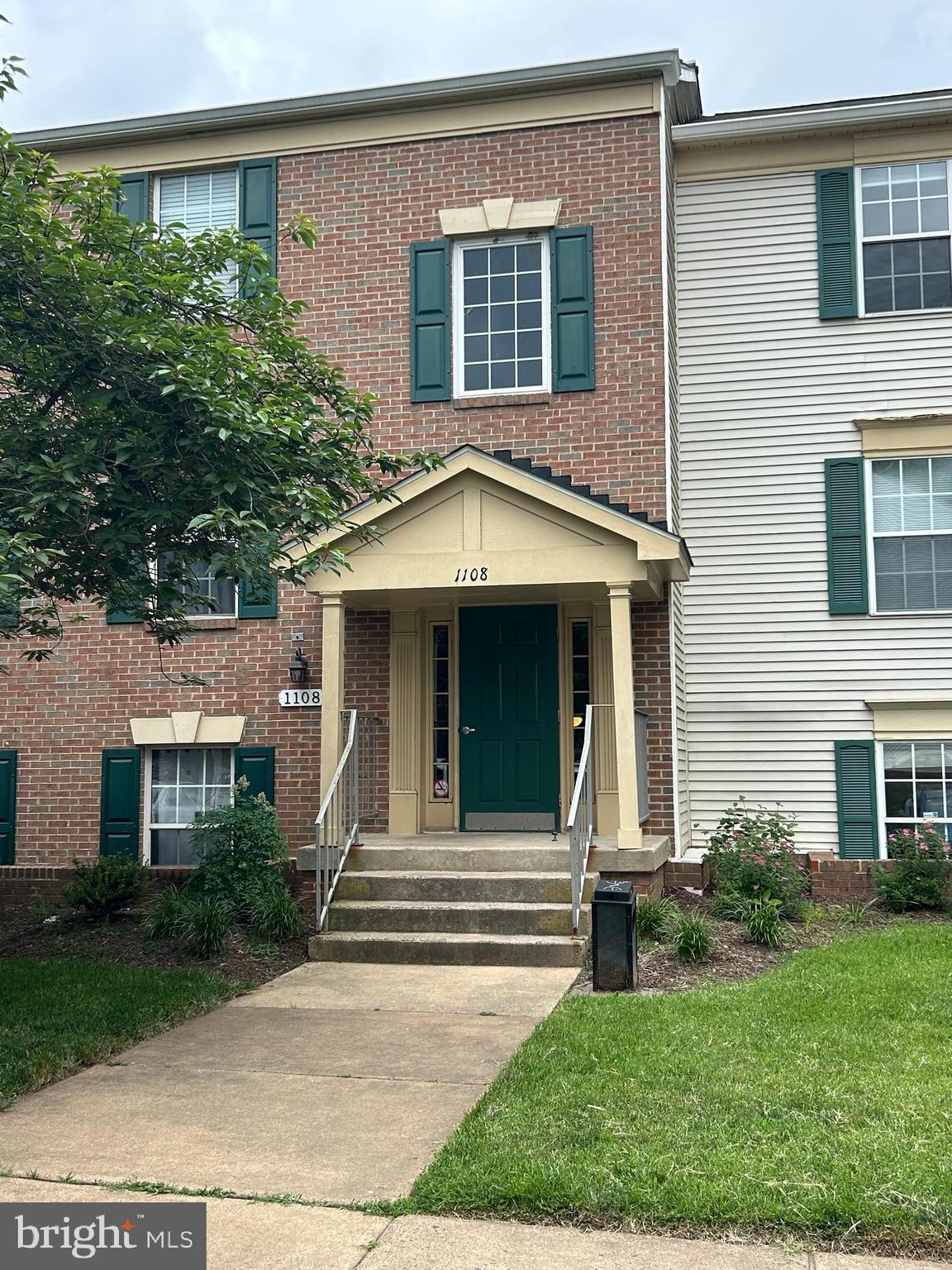 1108 HUNTMASTER TER NE #202