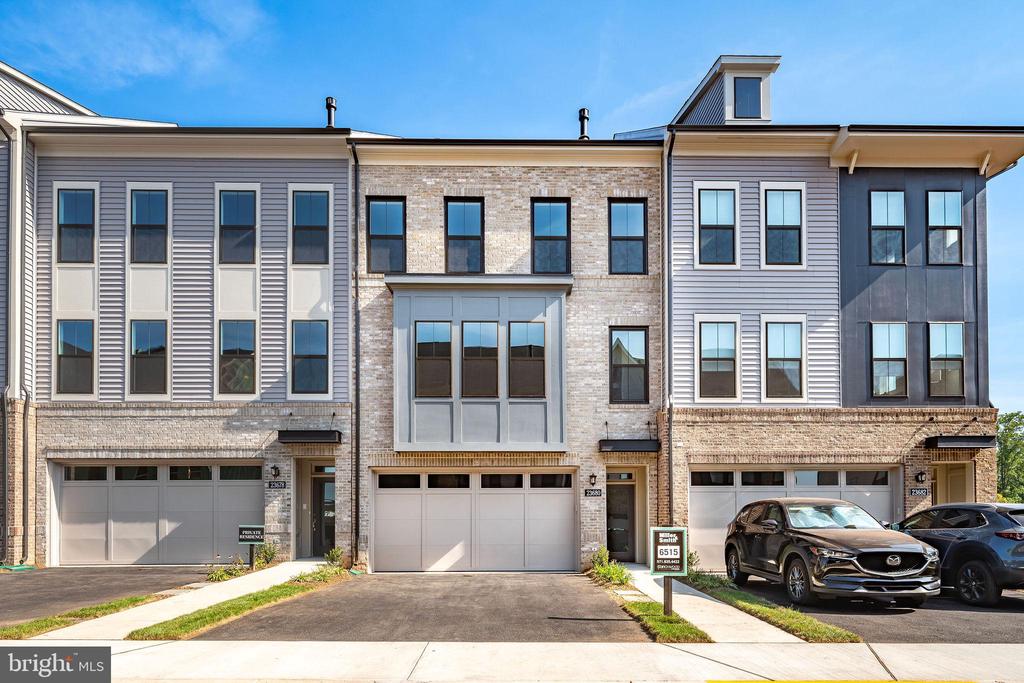 23680 Hardesty Ter