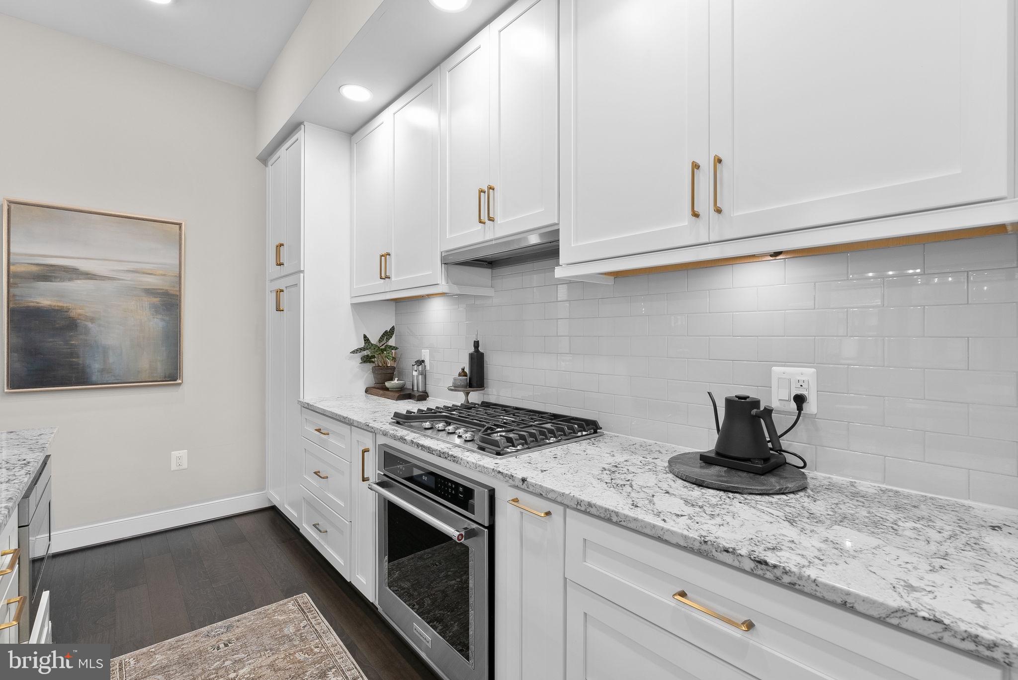 4 STATIONMASTER STREET SE 301