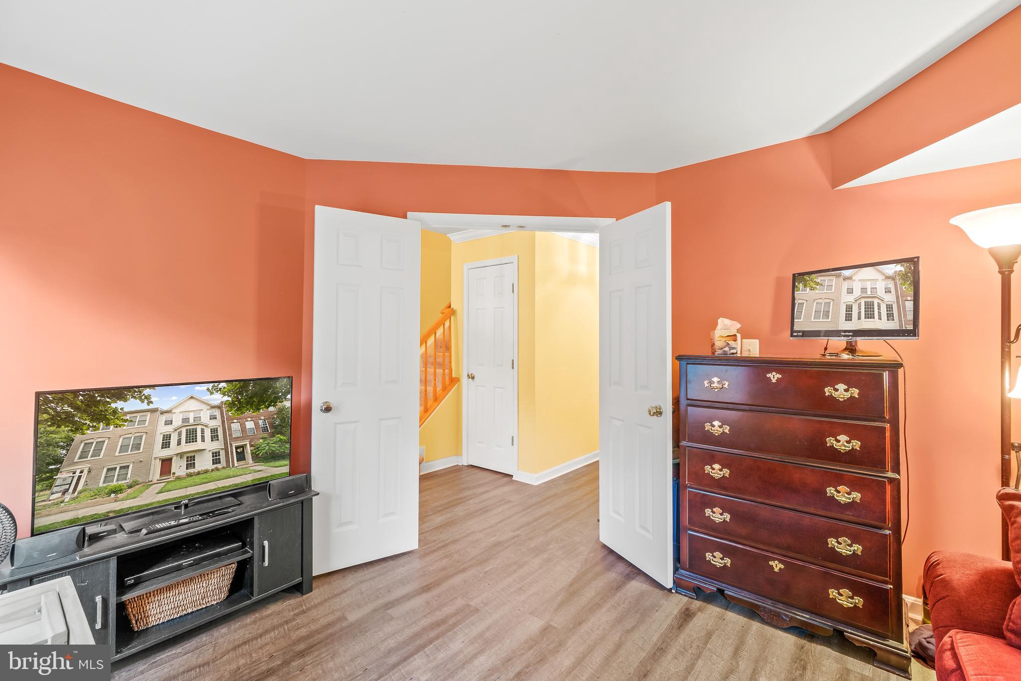44313 SUSCON SQ