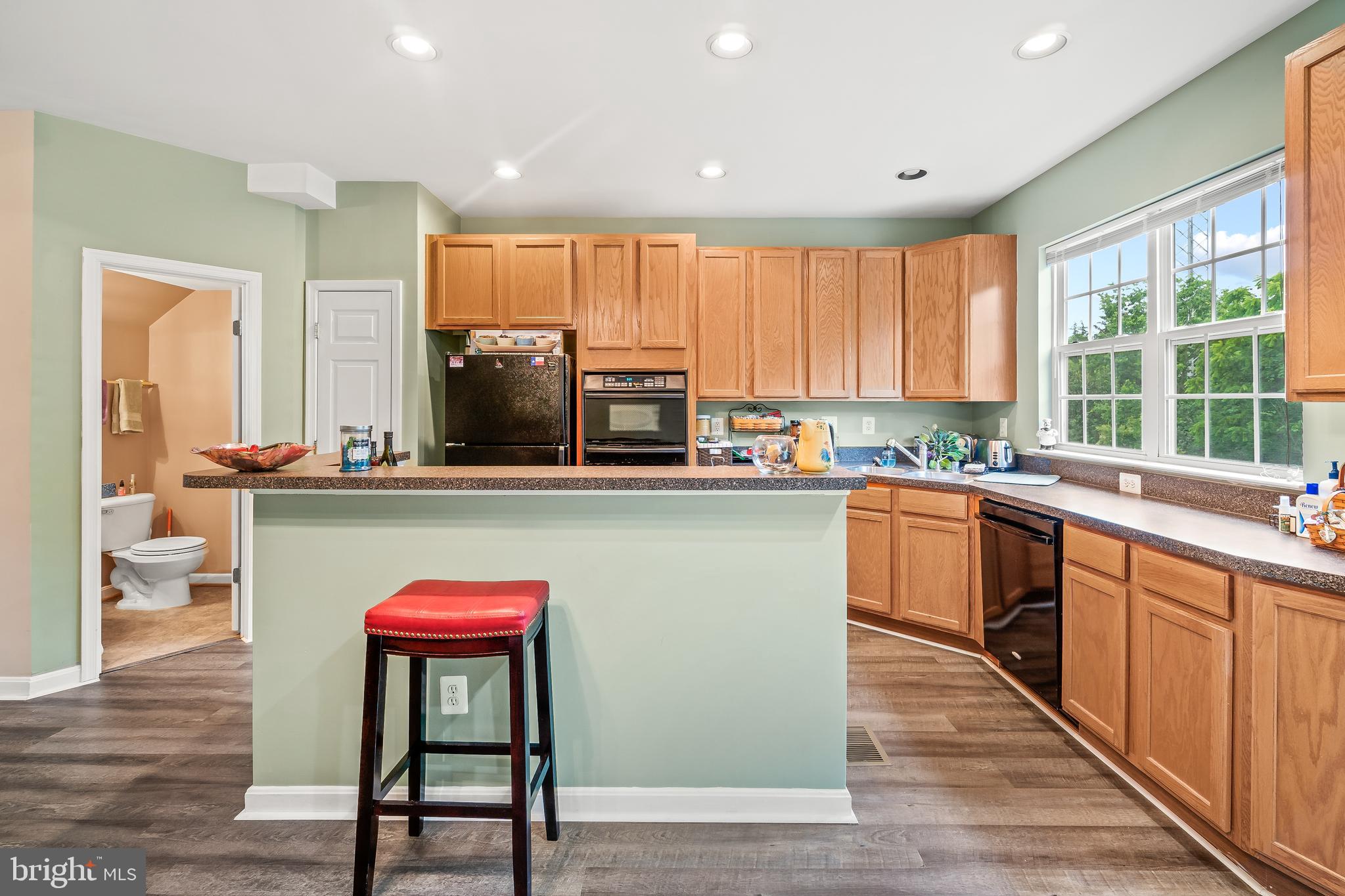 44313 SUSCON SQ