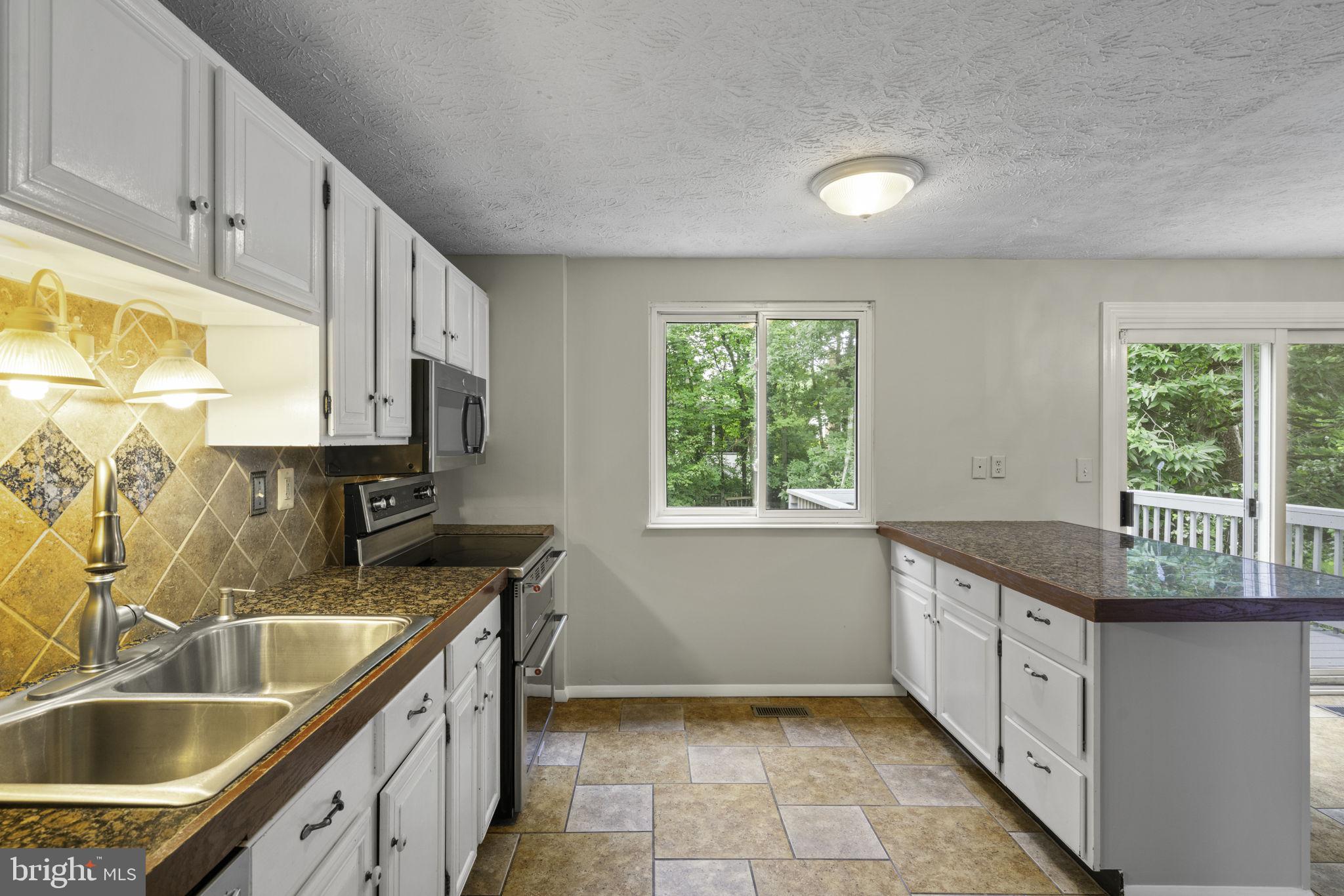 108 Tamarack Ct