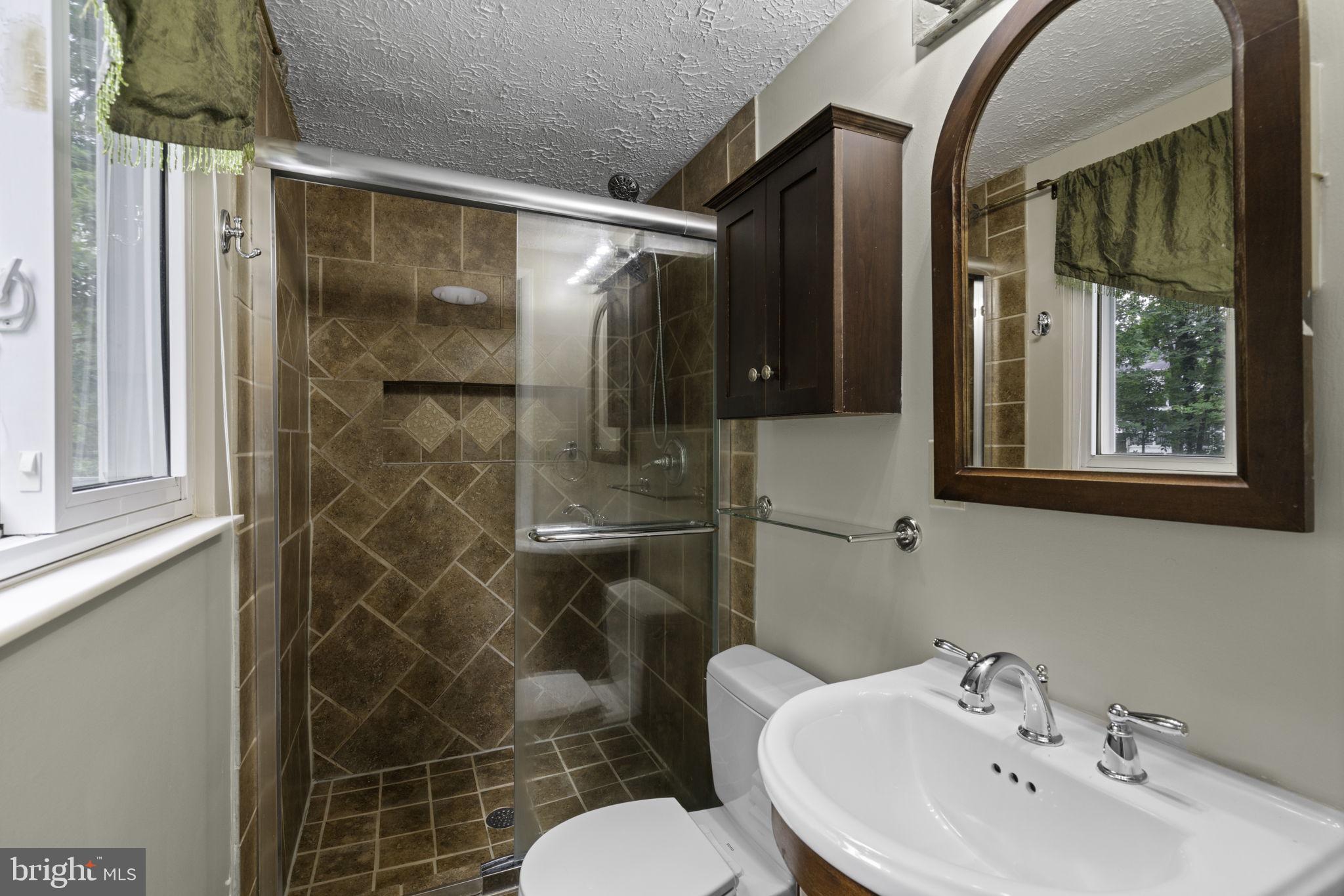 108 Tamarack Ct