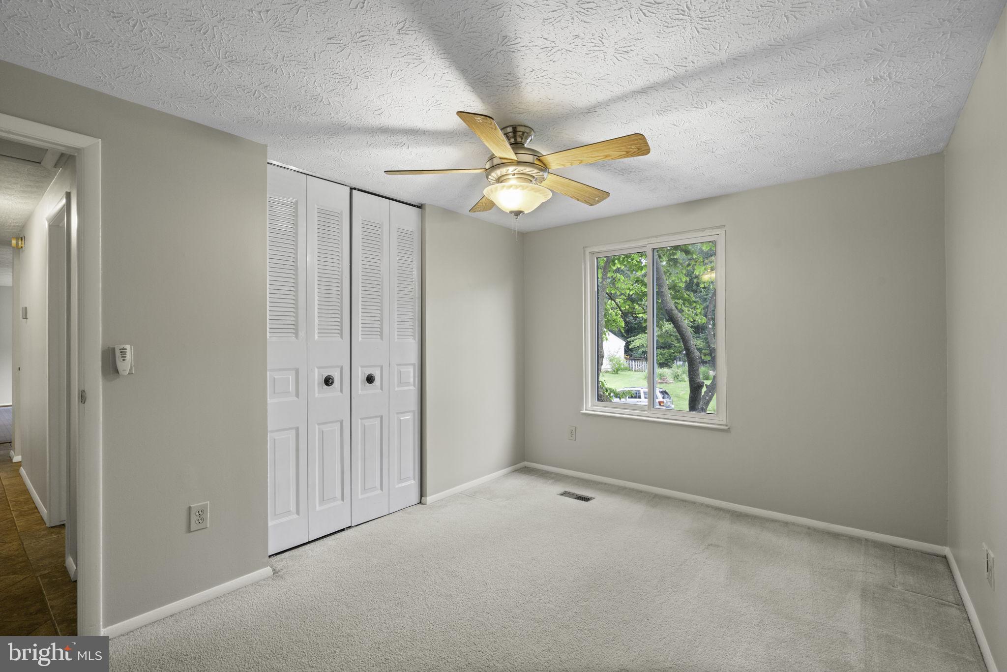 108 Tamarack Ct