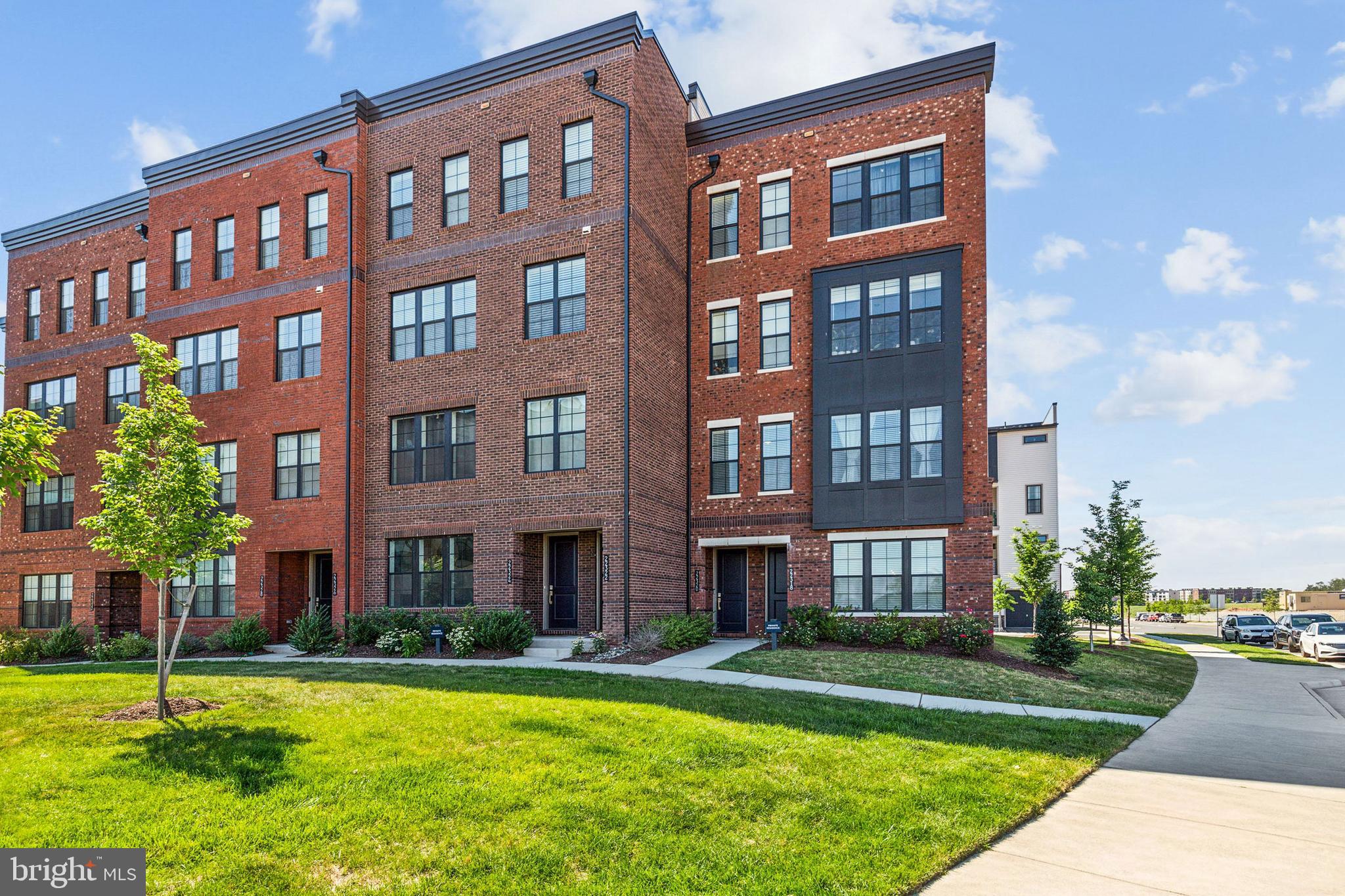 22318 ROANOKE RISE TER