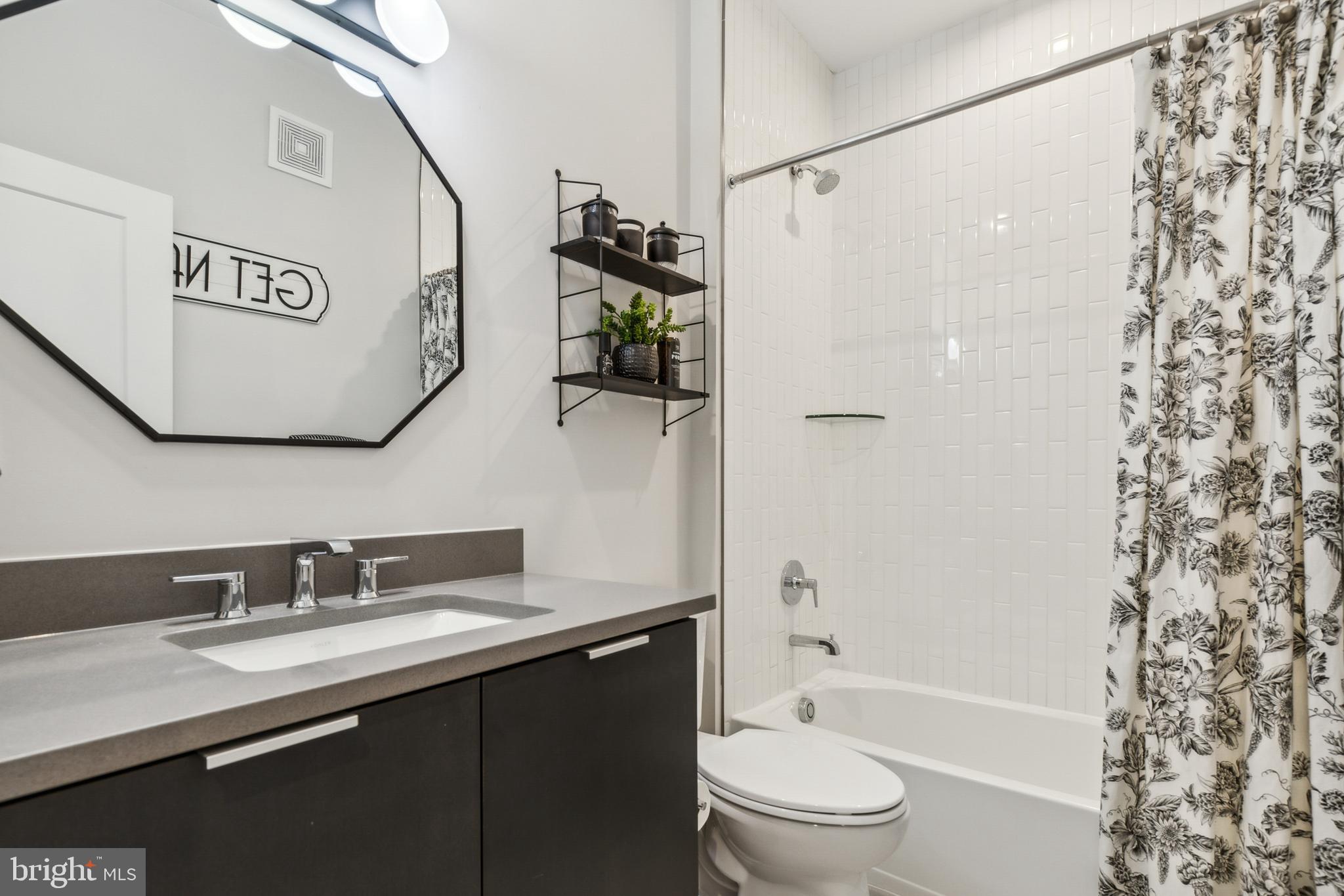 22318 ROANOKE RISE TER