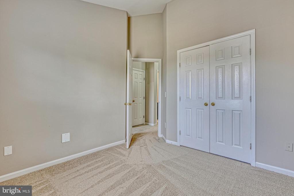 43960 Minthill Ter