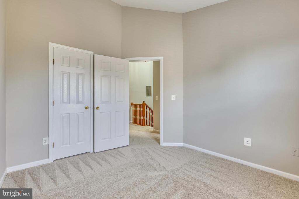 43960 Minthill Ter
