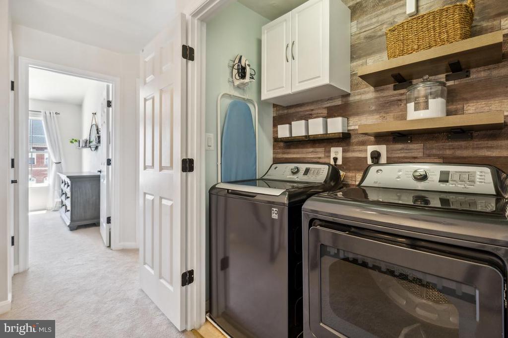 43121 SHADOW TERRACE
