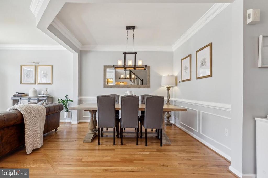 43121 SHADOW TERRACE