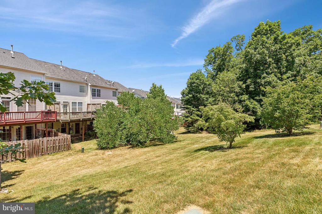 43121 SHADOW TERRACE