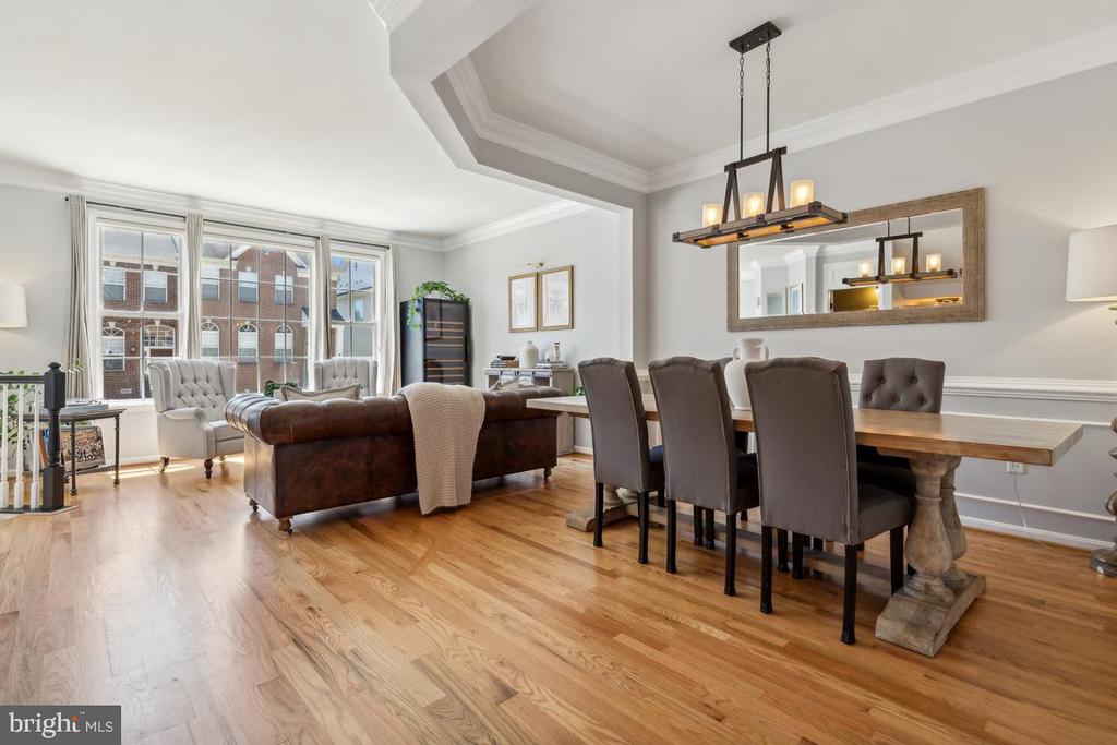 43121 SHADOW TERRACE