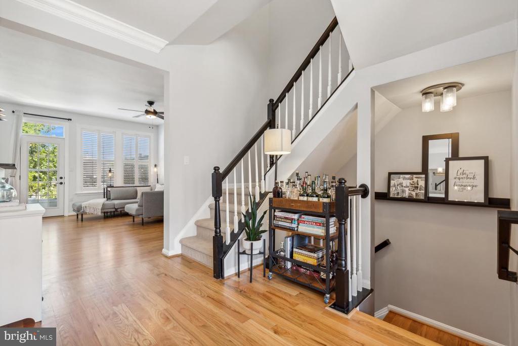 43121 SHADOW TERRACE