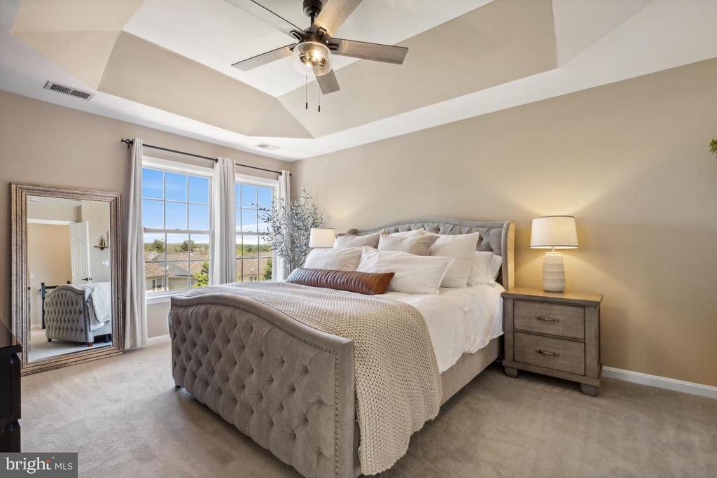 43121 SHADOW TERRACE