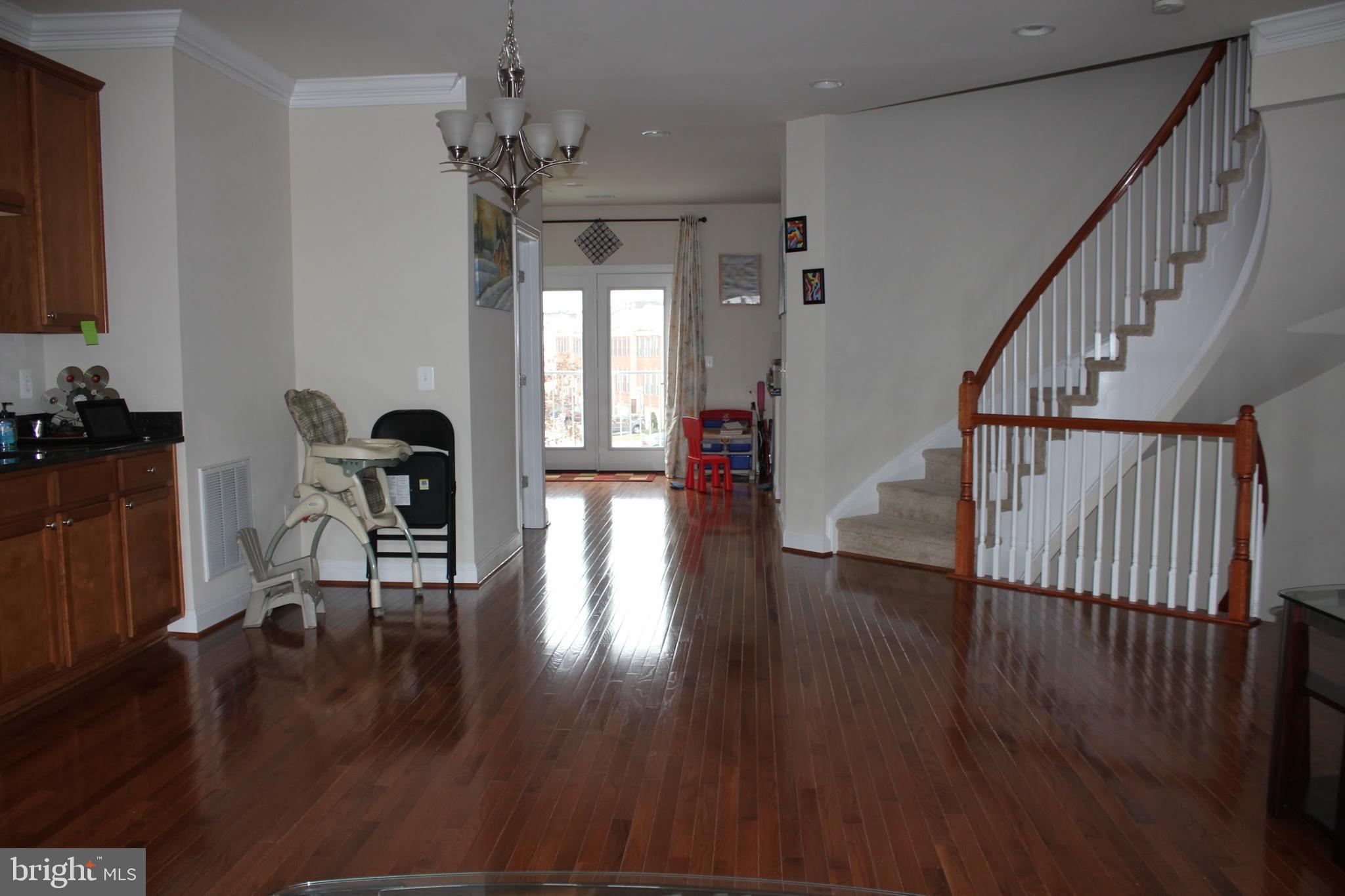 22217 FALLING TERRACE
